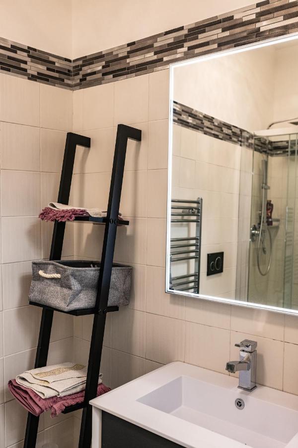 Morgana Sotto Le Torri Centro Storico Appartement Bologna Buitenkant foto